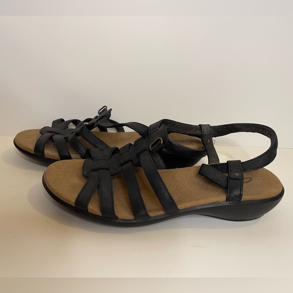 Clarks black sandals - Picture 4 of 4